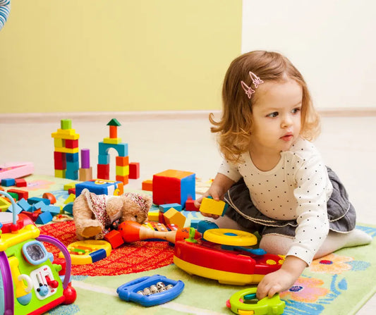 Montessori : Apprentissage Personnalisé pour l’Éveil de Bébé Les Petiots